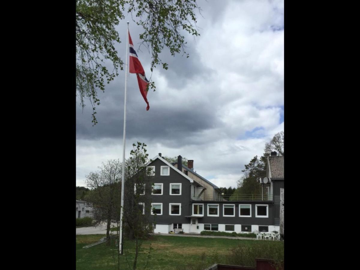 Lovisenlund Hostel Ovrebo Exterior photo